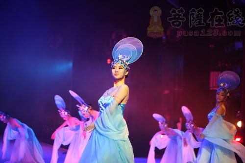 劃重點(diǎn) 20人以上外國(guó)人的演出需要申請(qǐng)備案