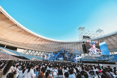 上半年 營(yíng)業(yè)性演出拉動(dòng)消費(fèi)超77億元