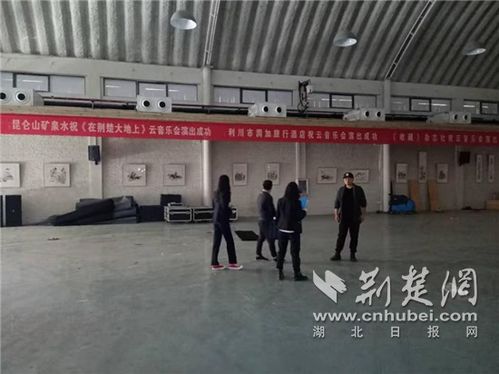優(yōu)化旅游營商環(huán)境 東湖風(fēng)景區(qū)營業(yè)性演出準(zhǔn)予許可 一次辦
